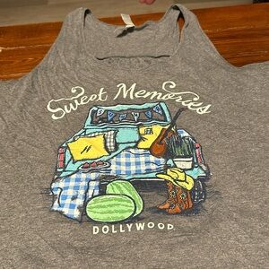 Dollywood tank top size 3x.  Like new